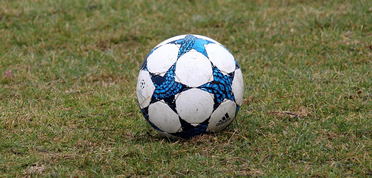 découvrez tout sur la ligue des champions : les équipes, les matches, les statistiques et les moments forts qui font de cette compétition le sommet du football européen.