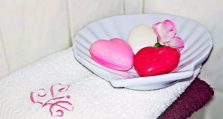 découvrez nos astuces et conseils pour accueillir vos invités dans une ambiance chaleureuse et conviviale. transformez chaque visite en un moment inoubliable grâce à nos idées de décoration, de menus et d'activités à partager.