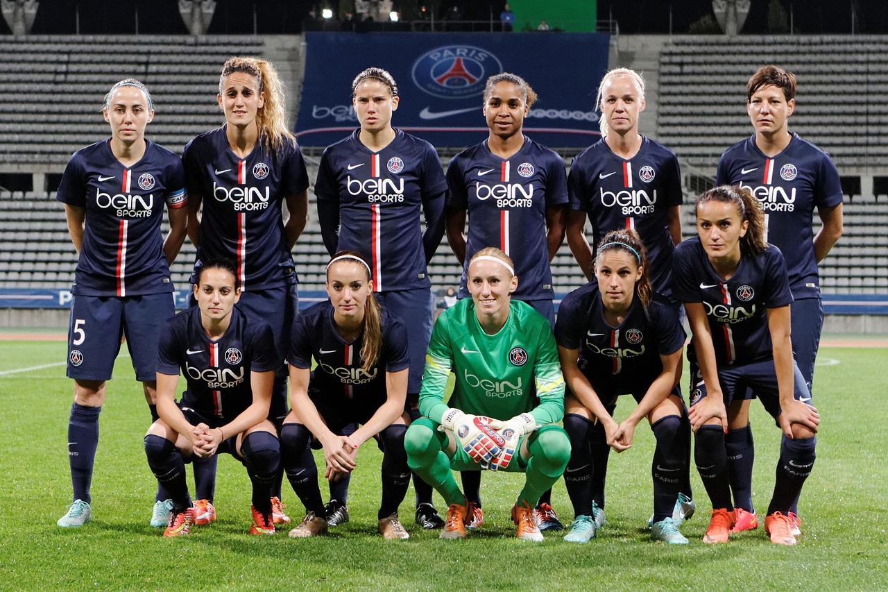 découvrez toutes les actualités, résultats, transferts et analyses sur le psg : paris saint-germain, le club emblématique du football français. restez informé sur les matchs, les joueurs et les coulisses du parc des princes.