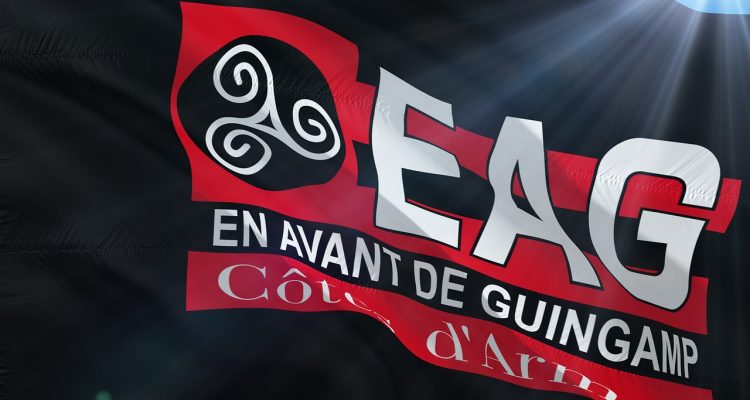 découvrez guingamp, charmante ville bretonne réputée pour son patrimoine, ses ruelles pittoresques, son club de football et ses animations culturelles au cœur des côtes-d'armor.