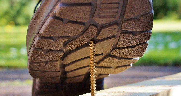 découvrez les causes, symptômes et traitements des blessures. informez-vous sur la prévention et la prise en charge efficace des différents types d'injury.