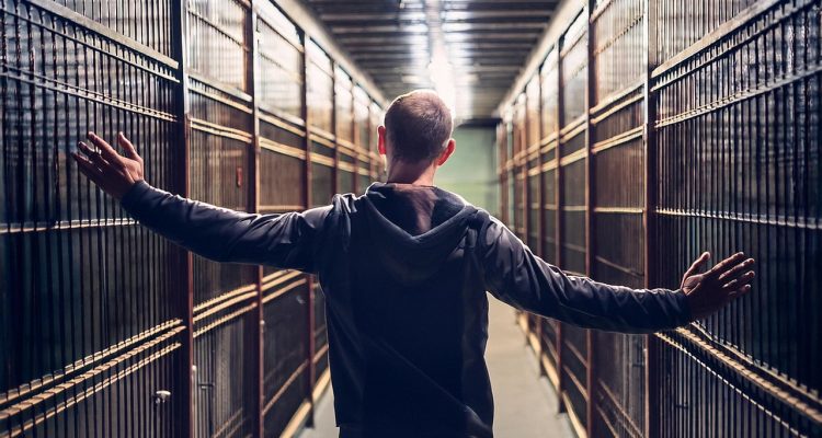 découvrez les critères et l'analyse derrière une décision de penalty dans le football, expliqués de manière claire et détaillée.