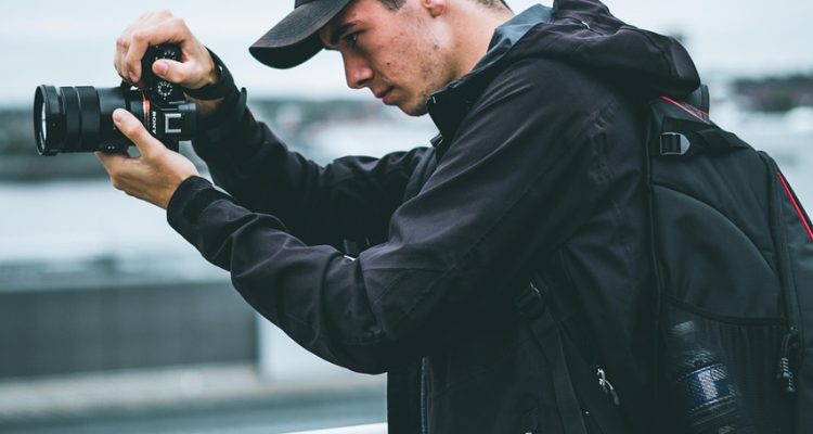 découvrez liverpool, une ville dynamique riche en histoire, culture, et passion pour le football. explorez ses musées, ses quartiers emblématiques et son ambiance unique.