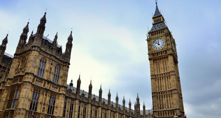 découvrez tout sur ben seghir, jeune talent prometteur du football, ses performances, son parcours et ses dernières actualités.